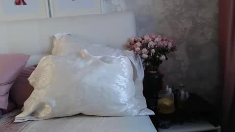 Snapshot of pamella_007 chatting on 12/14/25, 09:25 Pamella online show from 12/14/25, 09:25