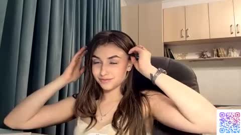 Lia online show from 06/21/26, 05:48
