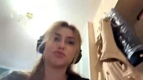 Lia online show from 07/05/26, 04:03