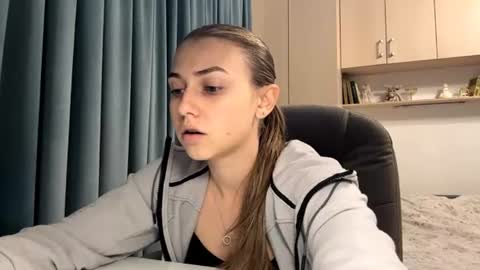 Lia online show from 07/07/26, 07:40