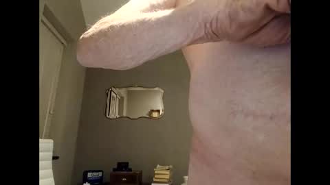 Snapshot of panda320 chatting on 05/08/26, 10:37 panda320 online show from 05/08/26, 10:37