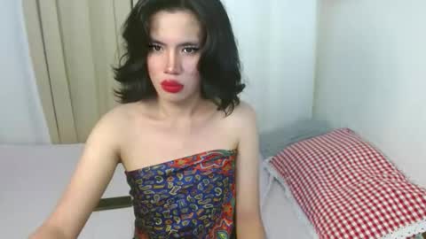 Snapshot of pandabear97504 chatting on 05/08/26, 10:37 Miss Kate HATECHEAPGUYS online show from 05/08/26, 10:37