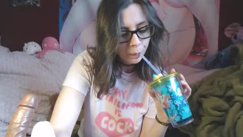 Snapshot of pandora_allsorts chatting on 10/21/25, 02:51 pandora-allsorts online show from 10/21/25, 02:51