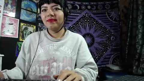 Snapshot of pandoragoddess chatting on 06/19/26, 03:55 online show from 06/19/26, 03:55
