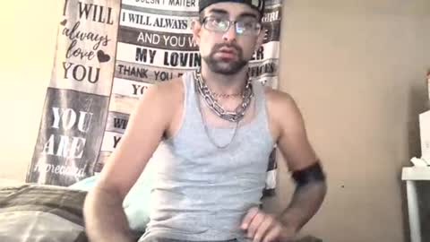 Fuzzy Wuzzy online show from 09/12/25, 06:19
