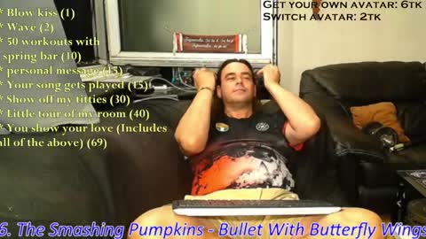 Snapshot of pannenkoekenkeizer chatting on 06/12/26, 10:19 Chris online show from 06/12/26, 10:19