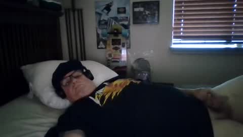 Snapshot of panos678442 chatting on 10/27/25, 06:45 panos online show from 10/27/25, 06:45