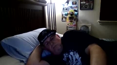 panos online show from 11/19/25, 11:10