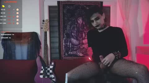 In bio online show from 10/08/25, 11:13