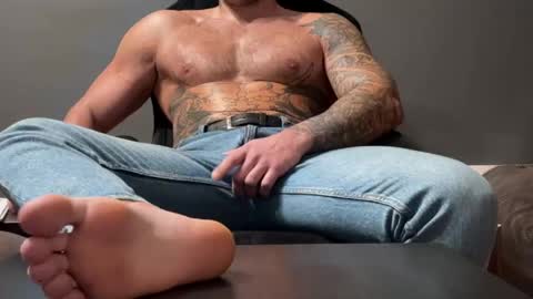 Snapshot of panther_style chatting on 04/25/26, 01:41 Oleg online show from 04/25/26, 01:41