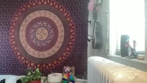 Snapshot of pantiesofthefae chatting on 02/17/25, 06:15 Pantiesofthefae online show from 02/17/25, 06:15