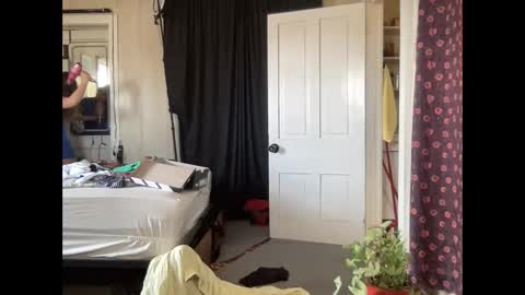 Snapshot of pantiesofthefae chatting on 03/12/25, 04:46 Pantiesofthefae online show from 03/12/25, 04:46