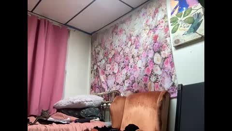 Snapshot of pantiesofthefae chatting on 09/18/25, 11:34 Pantiesofthefae online show from 09/18/25, 11:34