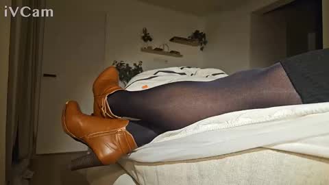 Snapshot of pantyhose_ggggg chatting on 11/21/25, 07:23 pantyhose_ggggg online show from 11/21/25, 07:23