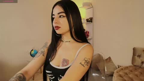 Snapshot of pao2c_ chatting on 05/25/26, 11:44 PAOLA IM INDEPENDENT MODEL online show from 05/25/26, 11:44