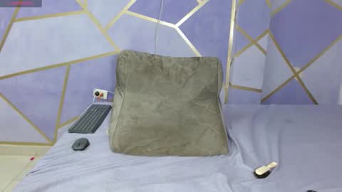 Paola Stone online show from 09/14/25, 12:32