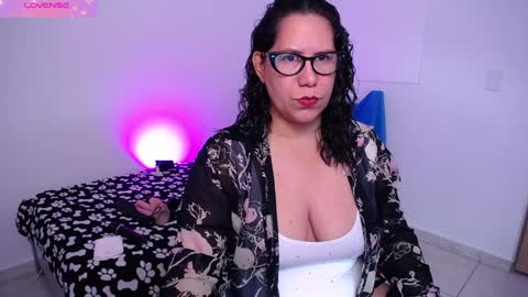 paola online show from 01/08/25, 02:46