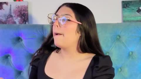 Paola Lyon online show from 11/07/25, 01:00