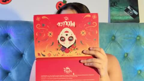 Paola Lyon online show from 12/02/25, 07:09