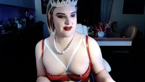 Snapshot of paoladoll chatting on 10/27/25, 11:58 Sarina Williams online show from 10/27/25, 11:58