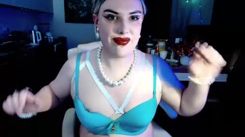 Snapshot of paoladoll chatting on 03/06/26, 12:56 Sarina Williams online show from 03/06/26, 12:56