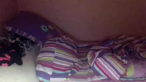 Snapshot of paolamz10 chatting on 12/04/25, 05:17 paolamz10 online show from 12/04/25, 05:17