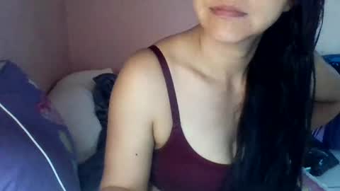 Snapshot of paolamz10 chatting on 06/20/26, 12:47 paolamz10 online show from 06/20/26, 12:47