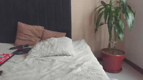 Paola Turner online show from 03/06/25, 06:16