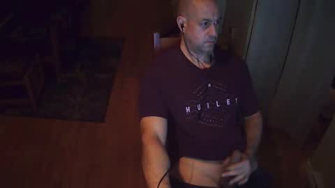 Snapshot of papagooner chatting on 11/10/25, 12:48 Papa online show from 11/10/25, 12:48