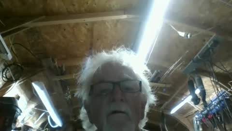 Snapshot of papajb70 chatting on 12/21/25, 02:51 papajb70 online show from 12/21/25, 02:51