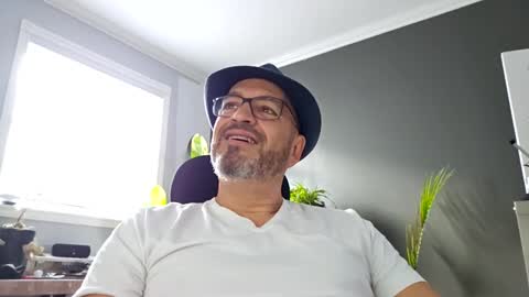 Papi online show from 01/02/25, 02:35