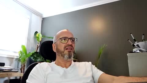 Papi online show from 01/07/25, 06:56