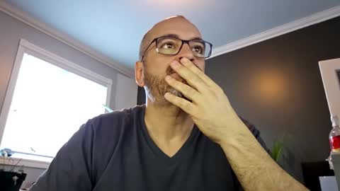 Papi online show from 01/20/25, 01:11