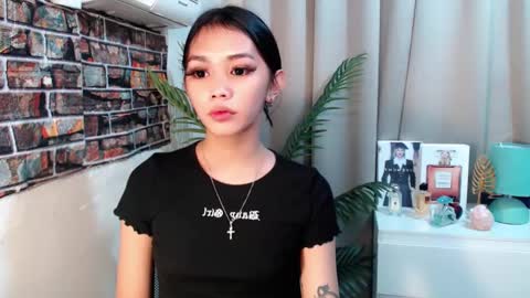 lalisa lalah Luna online show from 02/19/25, 04:12