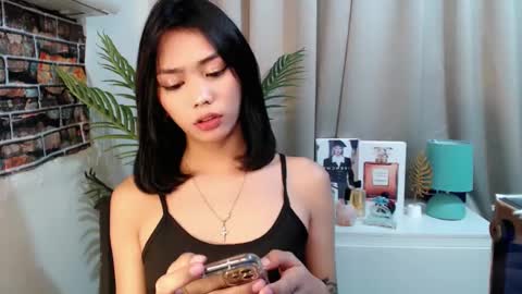 lalisa lalah Luna online show from 02/19/25, 05:06