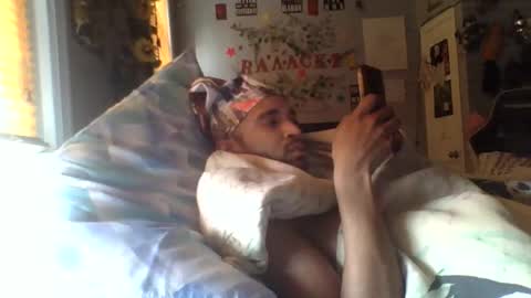 Snapshot of papian0 chatting on 10/15/25, 12:27 papian0 online show from 10/15/25, 12:27