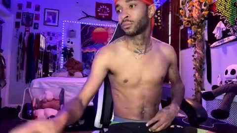 Snapshot of papian0 chatting on 10/23/25, 10:08 papian0 online show from 10/23/25, 10:08