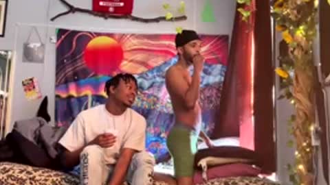 Snapshot of papian0 chatting on 11/28/25, 05:37 papian0 online show from 11/28/25, 05:37