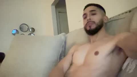 Snapshot of papicubano_guapo23cm chatting on 01/14/25, 06:02 papicubano_guapo23cm online show from 01/14/25, 06:02