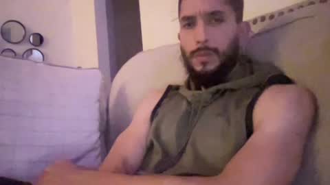 Snapshot of papicubano_guapo23cm chatting on 10/20/25, 06:14 papicubano_guapo23cm online show from 10/20/25, 06:14