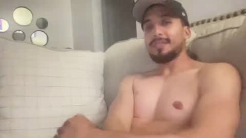 papicubano_guapo23cm online show from 06/10/26, 06:34