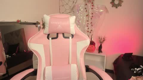 Paprika online show from 10/15/25, 06:30