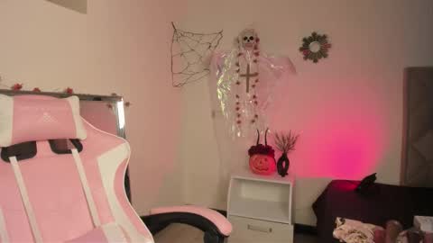 Paprika online show from 10/17/25, 06:43