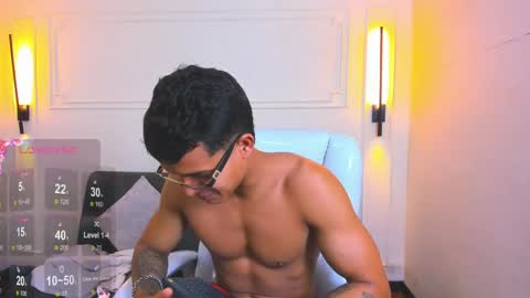 Ryan And Casper online show from 05/11/26, 02:12