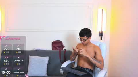 Ryan And Casper online show from 05/21/26, 02:02