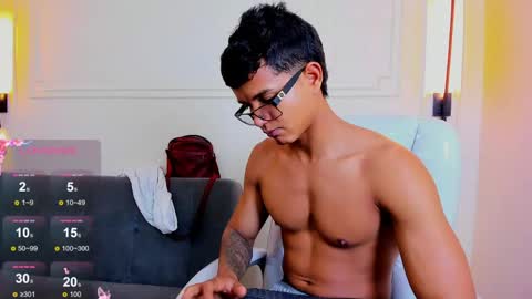 Ryan And Casper online show from 06/03/26, 02:33