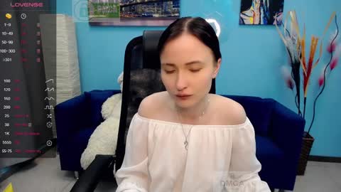 Louise online show from 12/12/24, 02:33