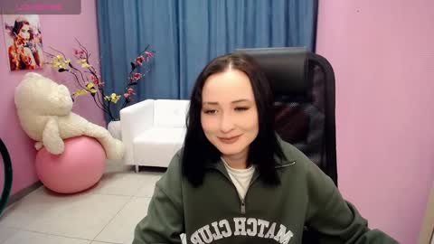 Louise online show from 02/10/25, 01:33