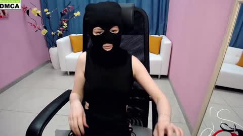Louise online show from 03/06/25, 10:20