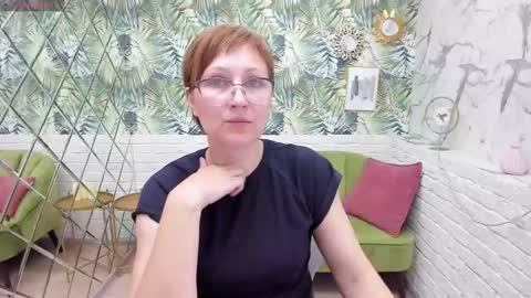 Snapshot of paris_cherry chatting on 01/29/25, 08:35 Paris online show from 01/29/25, 08:35